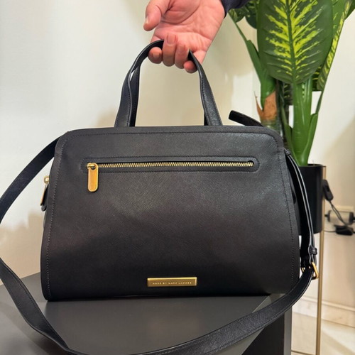 Marc Jacobs black shoulder bag like new