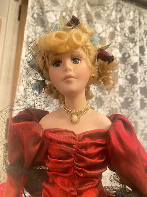 Porcelain doll like new