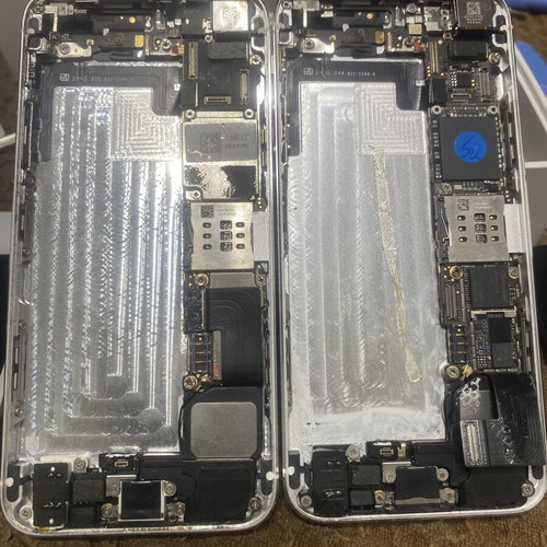 iPhone 5s and 2 more 5s for spare parts with boxes