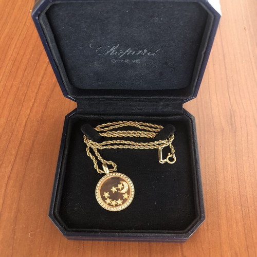 Chopard Happy Diamonds Moon & Stars pendant like new, 18k gold