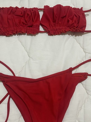 Zaful ζωντανό κόκκινο μαγιό μπικίνι με ρυτίδες μέγεθος S σαν καινούργιο