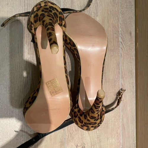 Bozikis Leopard Print Women's High Heels New Size 39