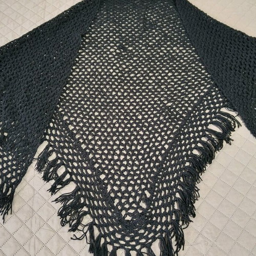 Handmade scarf black like new