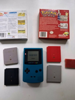 Game Boy Color Teal collectible pack like new with Pokémon games