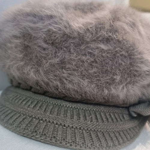 Women's wool beret hat like new, gray-pink, one size