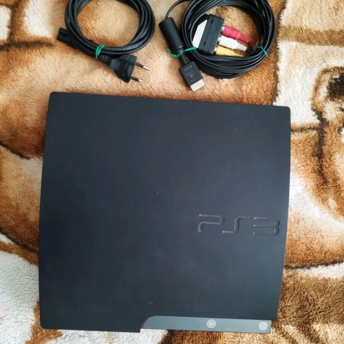 PlayStation 3 slim and PlayStation 4 consoles for repair or parts used