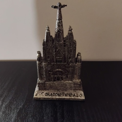 Corazón Tibidabo vintage souvenir used, metal miniature decoration
