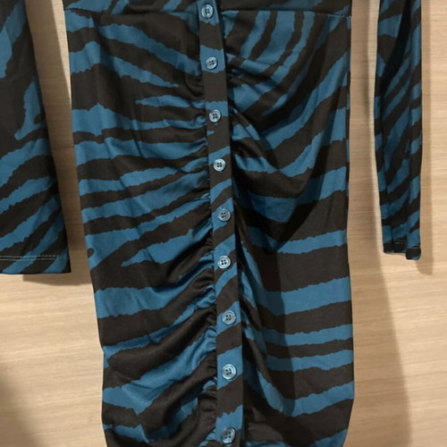 Zebre dress with collar, buttons and gathers new, black blue