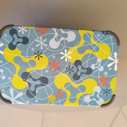 Plastic Storage Box Retro Pop Design like new, 28x18x13 cm