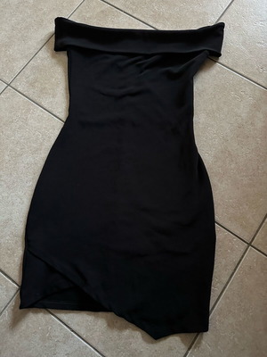 Φόρεμα Bershka μεταχειρισμένο, μαύρο, μέγεθος XS