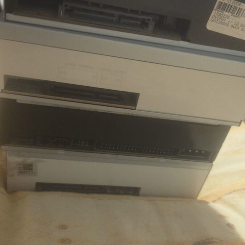 Dvd players used, set of 4, Sata and IDE