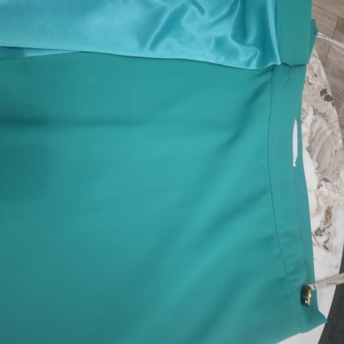 Toi & Moi emerald wrap skirt, size S, like new