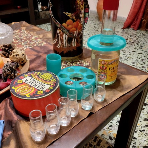 Palinka liqueur from Hungary 0.5 l new with six small glasses
