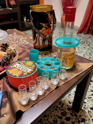 Palinka liqueur from Hungary 0.5 l new with six small glasses