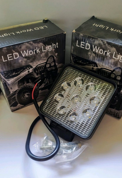 LED Εργασίας 27w. Τετράγωνος Προβολέας Αυτοκινήτου UNIVERSAL.