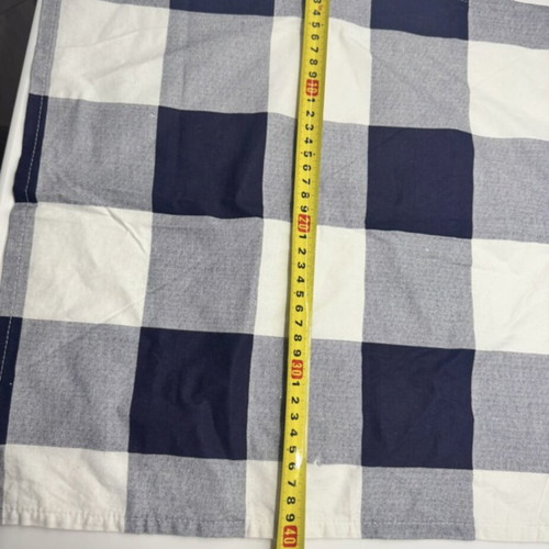 Set of 4 checkered fabric napkins 40x40 like new