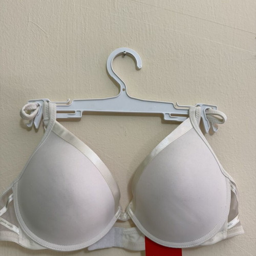 Pierre Cardin White Bra 80B New with Tag, Lightly Padded