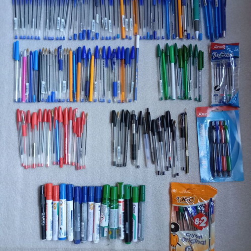 Stationery pack used with 159 pens and markers Bic, Pilot