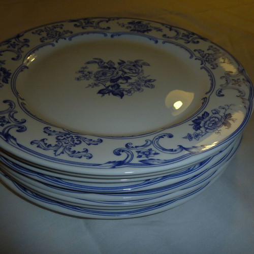 English Porcelain Dinner Plates Set like new, 8 pieces, white-blue