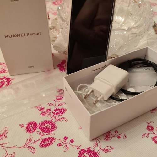 Huawei P Smart 2019 smartphone, Aurora Blue