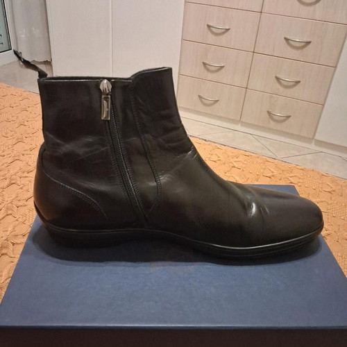 Alberto Guardiani leather boots like new, black, size 45