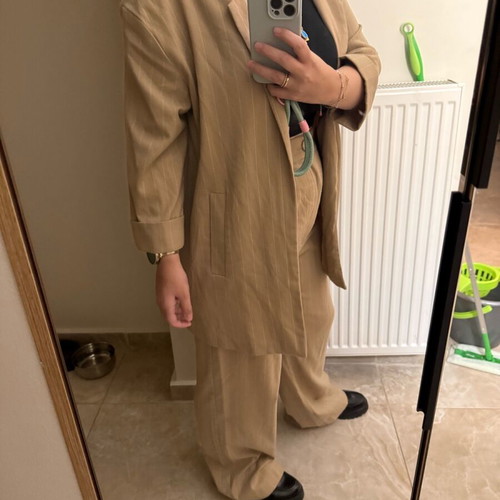 Stradivarius Co ord oversized suit used, beige with white stripe