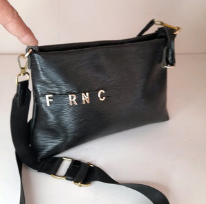 Γυναικεία τσάντα FRNC