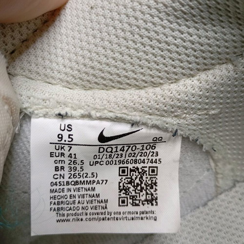 Nike women's athletic shoes like new, size 41, white