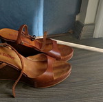 Women's sandals used, brown, size 37