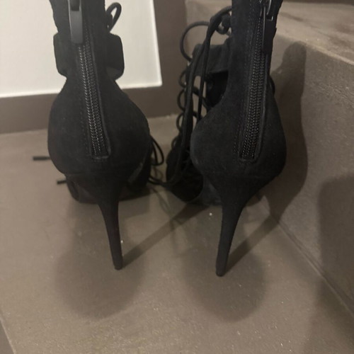 Kendall &Kylie suede pumps like new, black, size 40