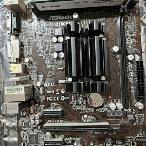 ASRock Q1900M motherboard used with Intel Celeron J1900 CPU and 4GB DDR3 RAM