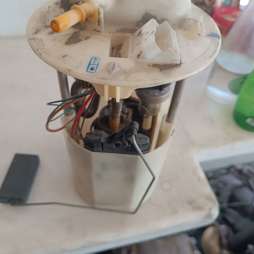 Fuel pump for Suzuki Swift '06-'11 like new