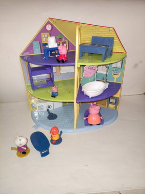 Peppa Pig Three-Story House with Furniture and Figures like new