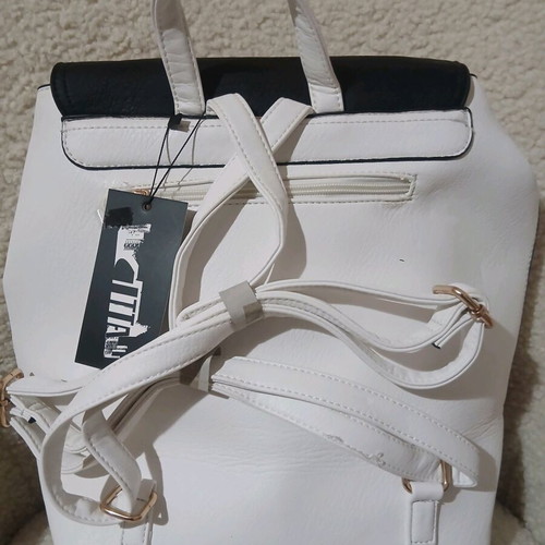 Women's backpack and handbag new, with zipper and Mickey closure