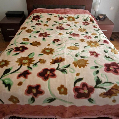 Double-sided quilt like new, size 200x240