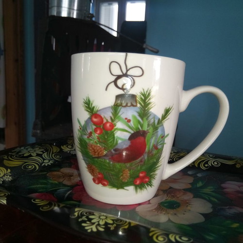 Christmas mug new with fir tree and bird design