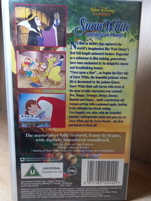 Snow White and the Seven Dwarfs VHS like new, no subtitles