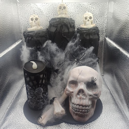 Base with skull design for tealight candles new