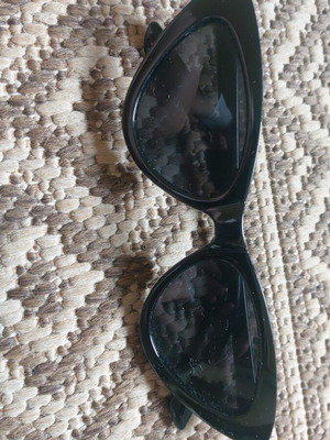 Sunglasses like new, black