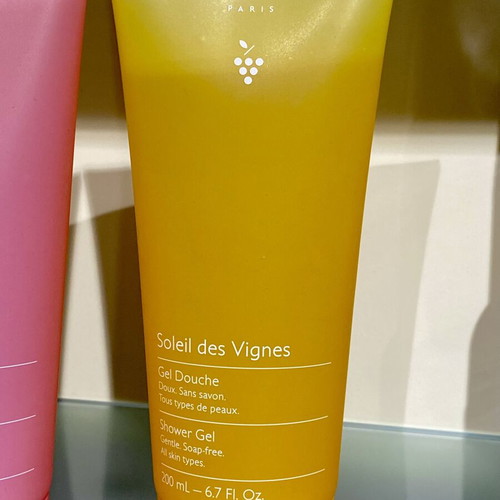 Caudalie shower gels new set of 4 x 200ml
