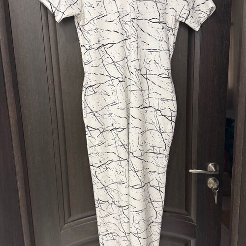 Jumpsuit with wide legs like new with belt