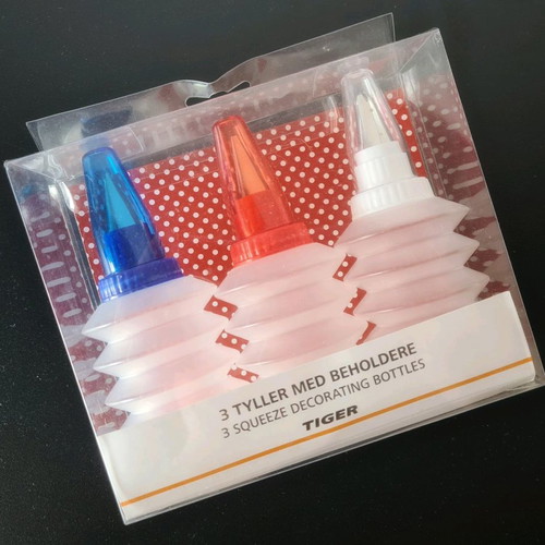 Pastry tools new with mini silicone molds and plastic piping bags