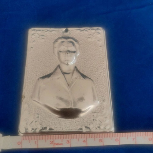 Metal votive new in excellent condition