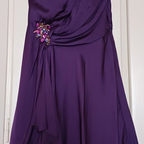 Mikael cocktail dress new, purple, size L