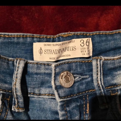 Stradivarius Skinny Super High Waist Jeans with Rips, size S/36
