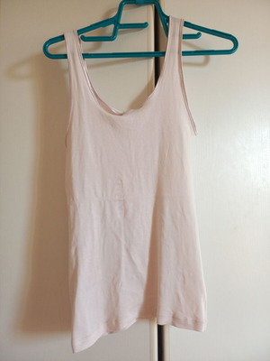 White sleeveless tank top, size S