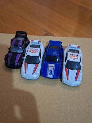 Porsche 911 type cars used, set for endless fun