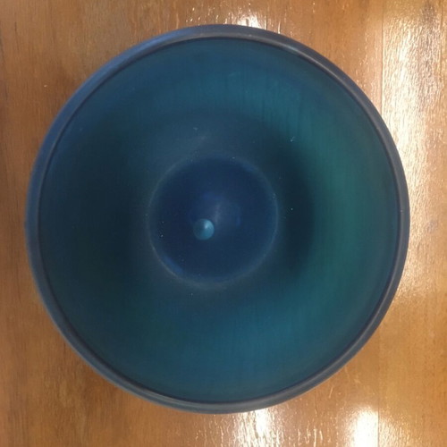 Blown glass bowl like new