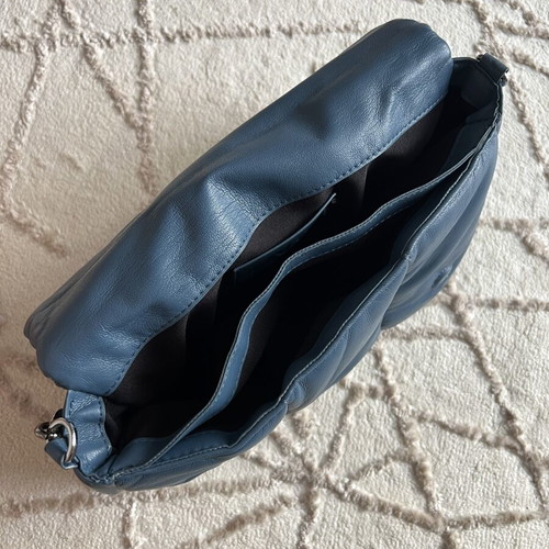 Zara blue quilted shoulder bag like new with chain strap
