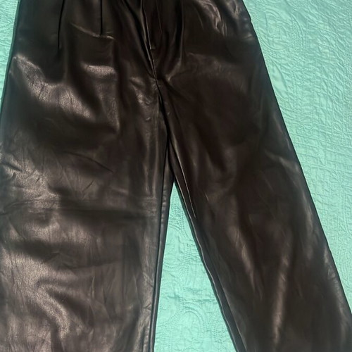 Stradivarius black faux leather wide leg pants, extra small